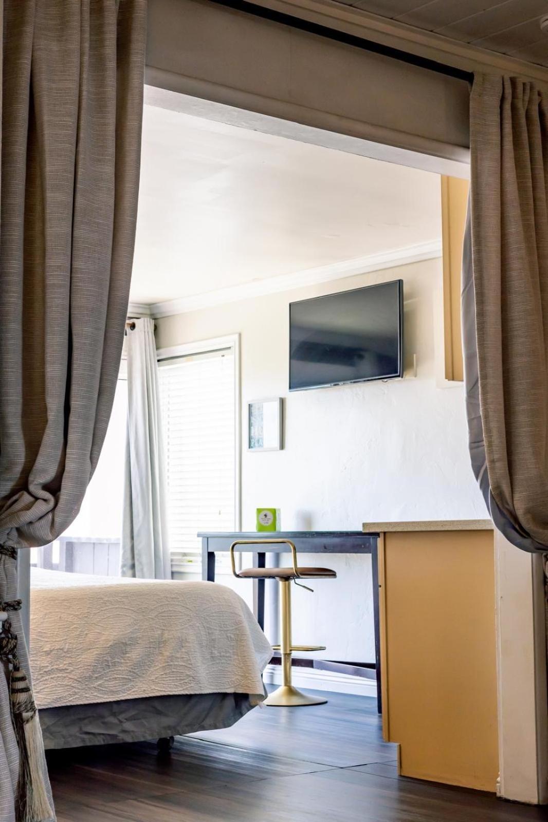 Seaside Laguna Inn & Suites لاغونا بيتش المظهر الخارجي الصورة