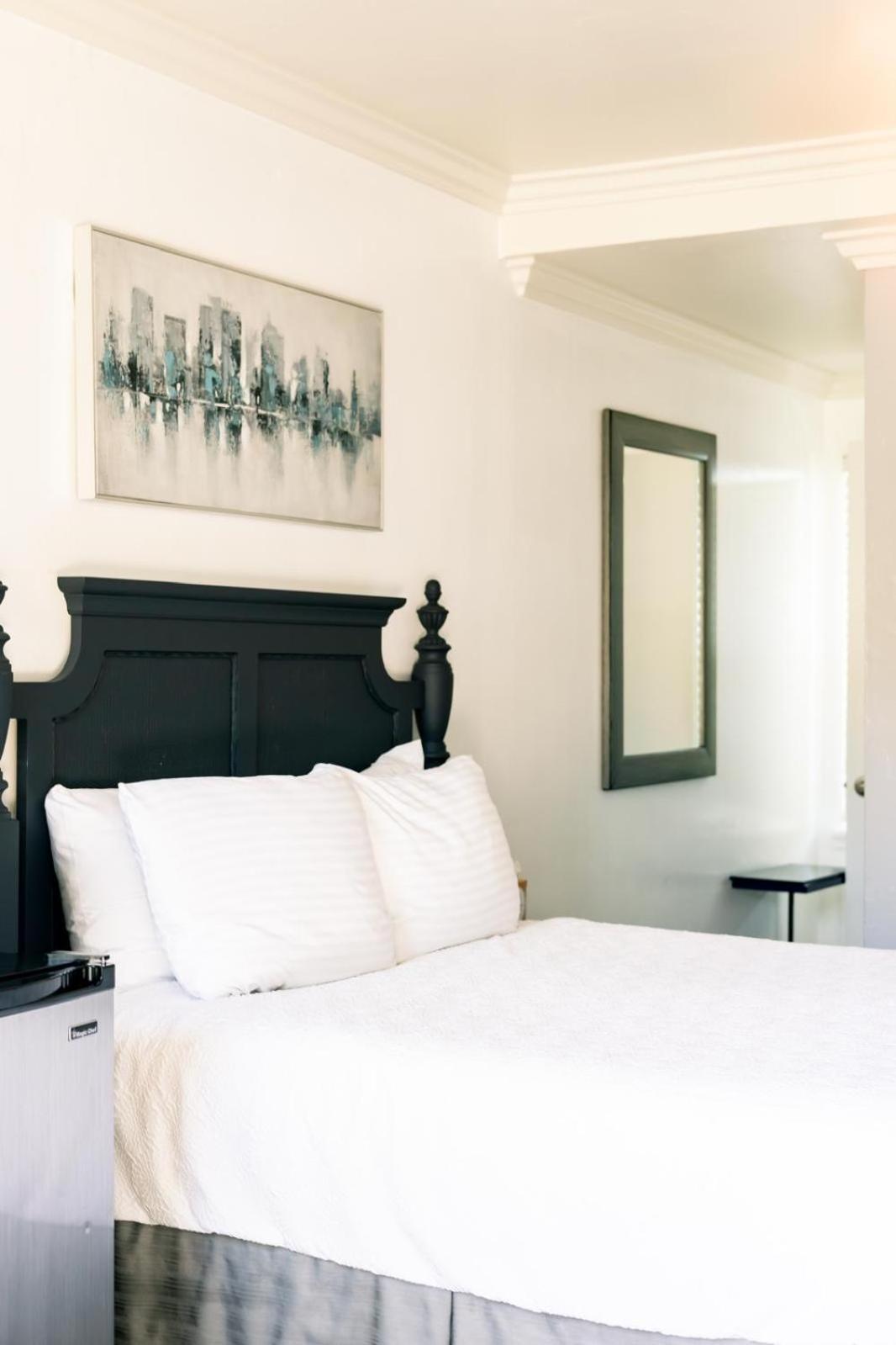 Seaside Laguna Inn & Suites لاغونا بيتش المظهر الخارجي الصورة